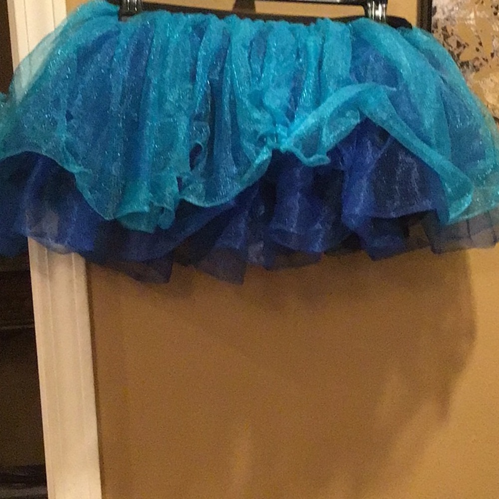 This is a cute little costume and it has matching wings (little kids only)